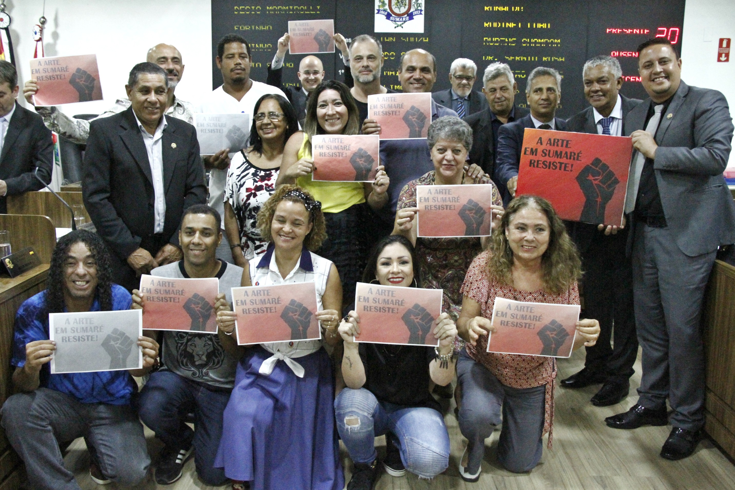 201945_04.04 Moção de congratulação Antônia Maria da Câmara 2